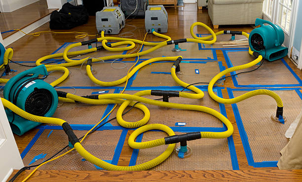 Water damage restoration process in Santa Anna, TX